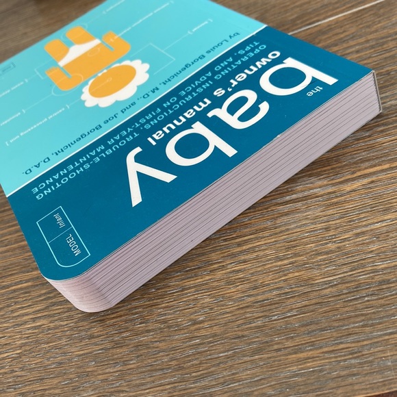 2nd hand Parenting books|What to expect& Baby owner’s manual& Bring up bebe - Picture 8 of 12